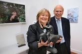 Marieke and Pieter Sanders with a sculpture by Fernando Sánchez Castillo, Capricho VI, 2008.